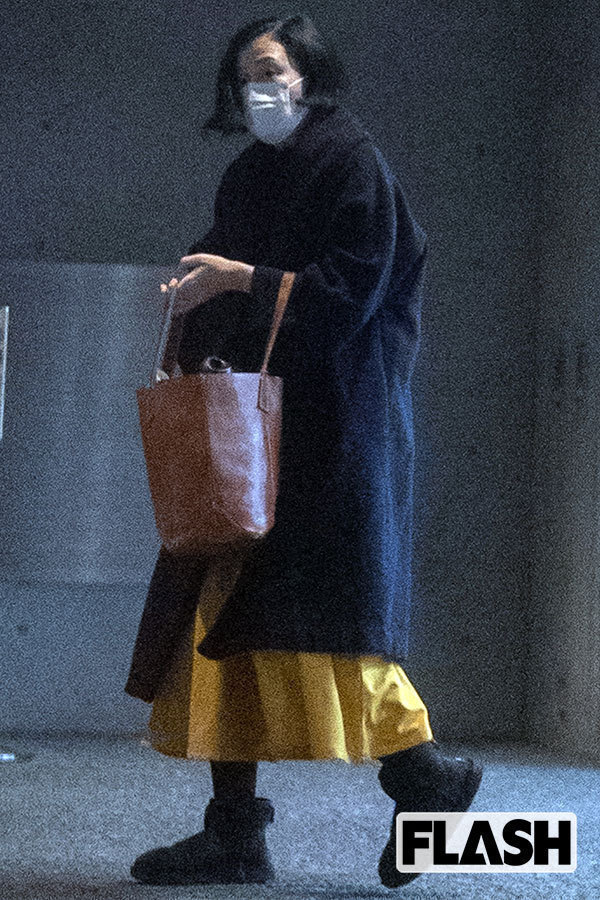 坂井真紀 別居報道  夫、鈴木心と不倫相手の画像 ネットの反応は