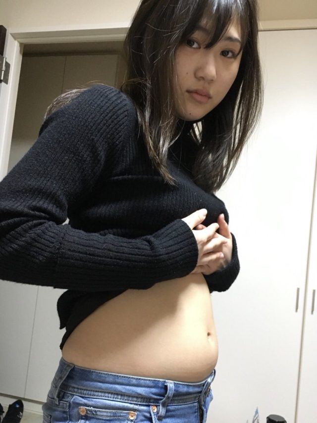 西野未姫 ぽっこりお腹