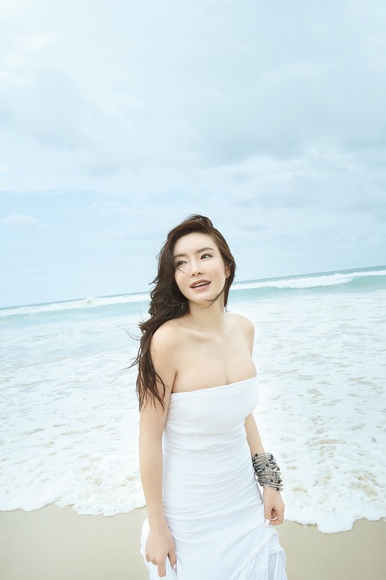 アンシネ水着グアム写真